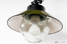 Lampa wisząca emaliowana z kloszem szklanym