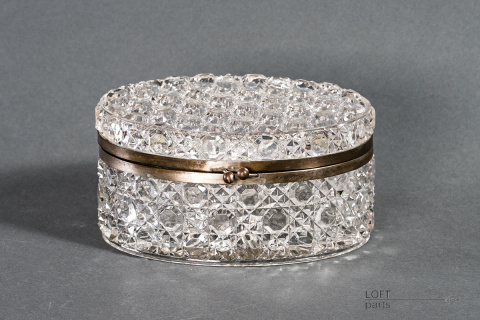 stara szklana szkatułka