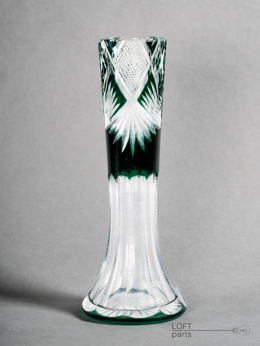 zielony kryształowy wazon