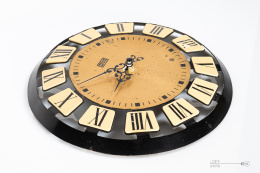 Predom Wall Clock