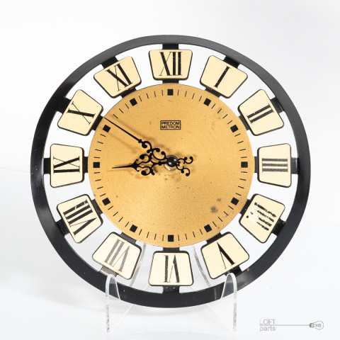 Predom Metron Clock