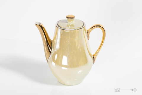 dzbanek do kawy ze złoceniami