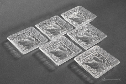 szklane kwadratowe talerzyki