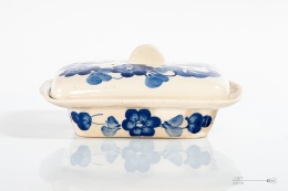 Faience butter dish Włocławek