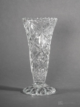 bezbarwny wazon kielichowy