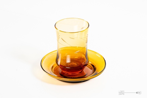 szklanka ze spodkiem prl