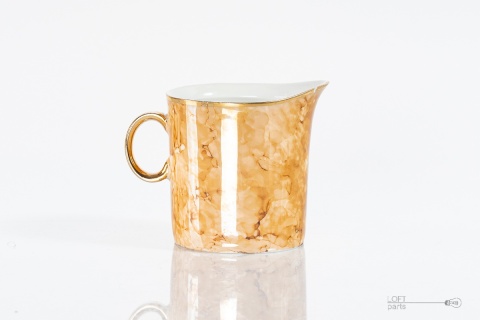 Milo milk jugAdam Sadulski