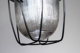 Lampa wisząca aluminiowa w kolorze czarnym