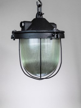 Cast iron pendant lamp in black