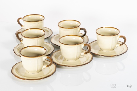 komplet filiżanek pruszków