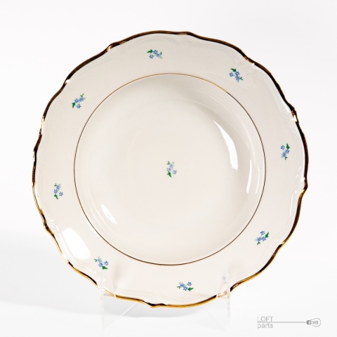 a deep plate of porcelain wałbrzych