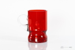 szklany rubinowy kufel