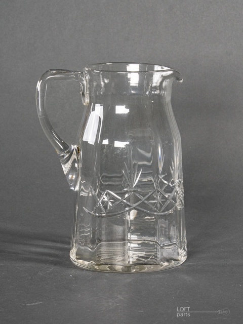 stary dzbanek na wodę