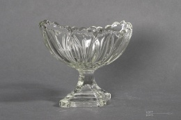 jardiniere ring around
