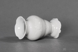 vase porcelain wawel