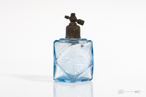 flakon do perfum z atomizerem