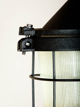 lampa przemysłowa do loftu